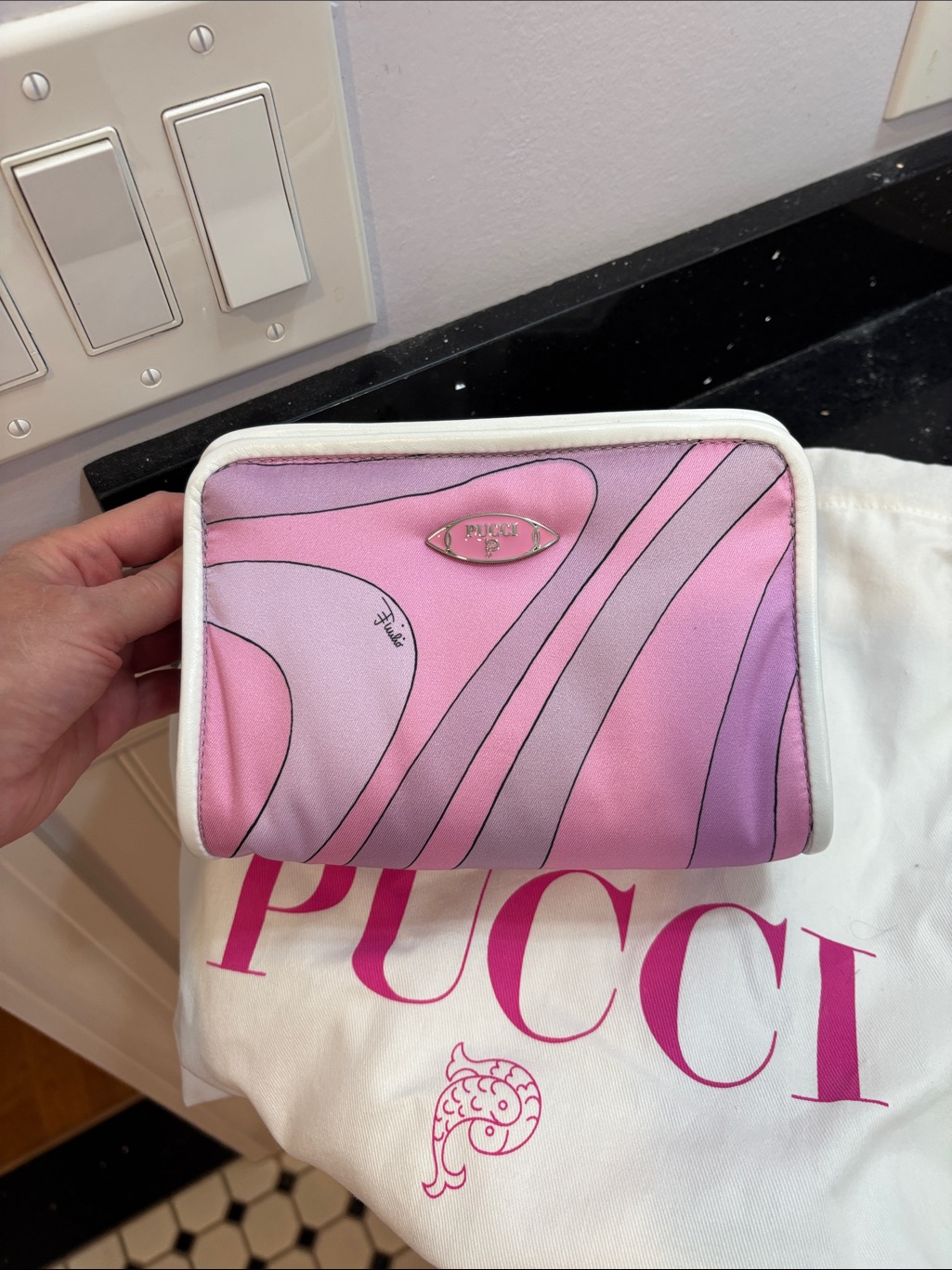 Nwt Emilio Pucci Pink And Lavender Patterned Crossbody Pouch.